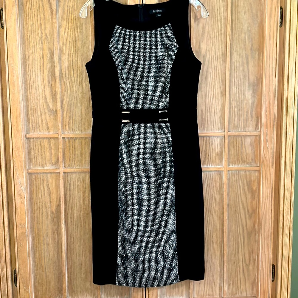 Size 6 White House Black Market sleeveless dress